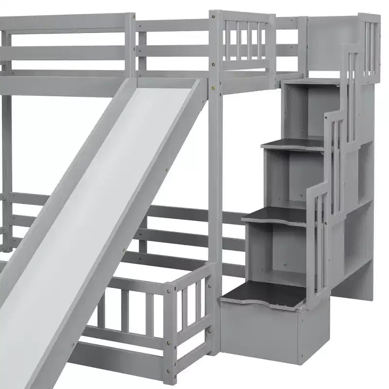 Letto a castello per bambini Twin Over Full, struttura in legno con scalini e scivolo, sponde di sicurezza alte, robuste doghe di legno di supporto, non è necessario il materasso a molle