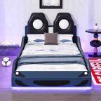 Letto a piattaforma a forma di auto da corsa per bambini in legno, con LED e schienale imbottito