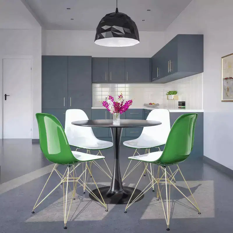 Cresco Sedie da pranzo moderne in acrilico (set da 4) Base cromata dorata Eiffel, Sedie d'accento eleganti per sale da pranzo e cucine contemporanee
