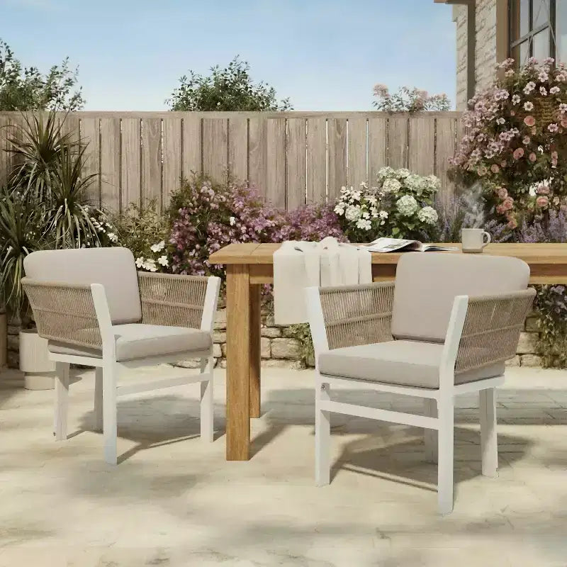 Set di 2 sedie da esterno in alluminio per patio con dettagli in rattan e cuscini resistenti alle intemperie